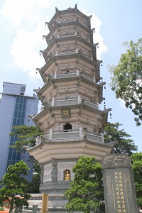 蓮山雙林寺 建築 10 龍光寶塔殿 11